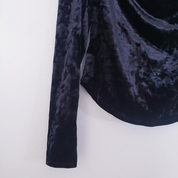 NEW Free People Date Velvet Blouse Long Sleeve Cowl Neck Black L - Picture 6 of 11